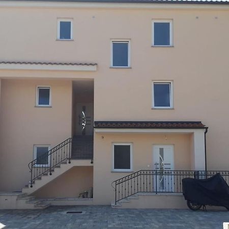 Apartments Leondori Krk Town Kültér fotó