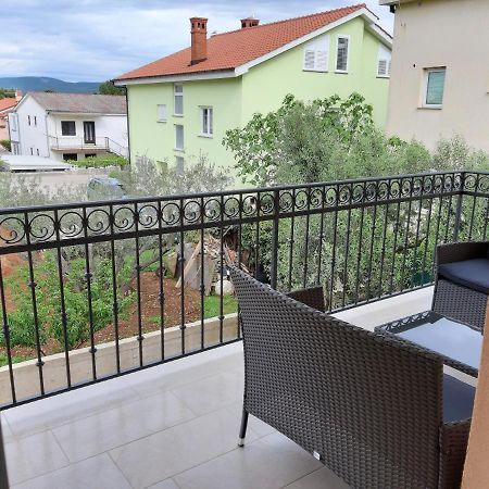 Apartments Leondori Krk Town Kültér fotó