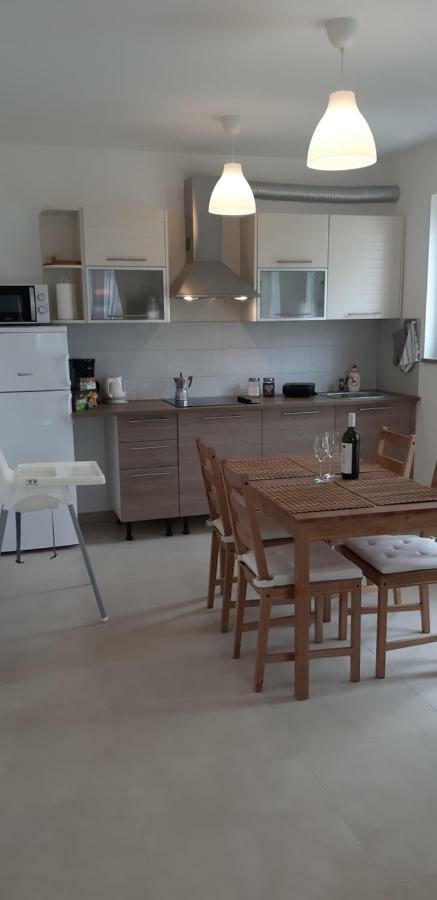 Apartments Leondori Krk Town Kültér fotó