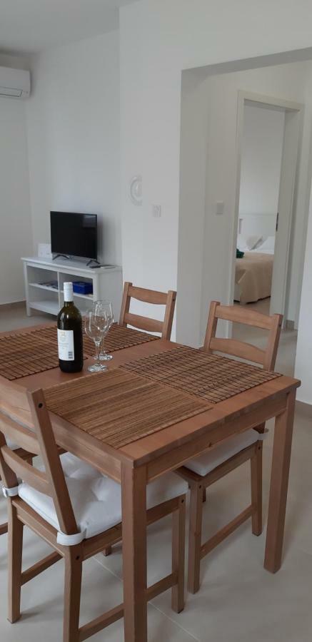 Apartments Leondori Krk Town Kültér fotó