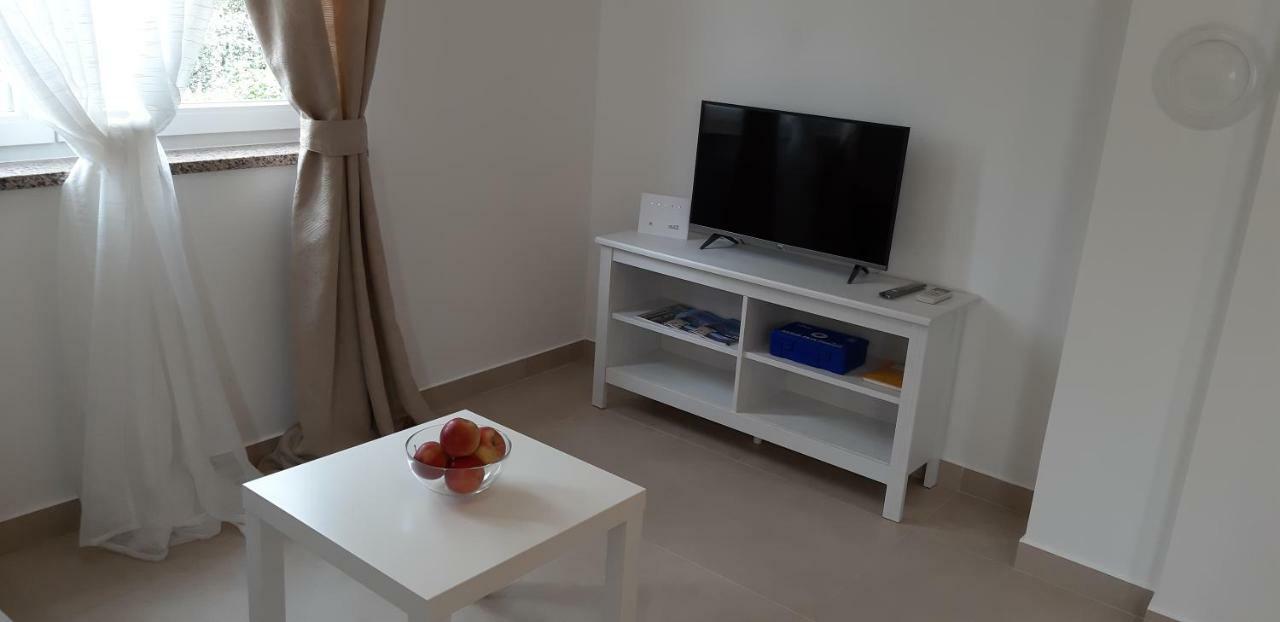 Apartments Leondori Krk Town Kültér fotó