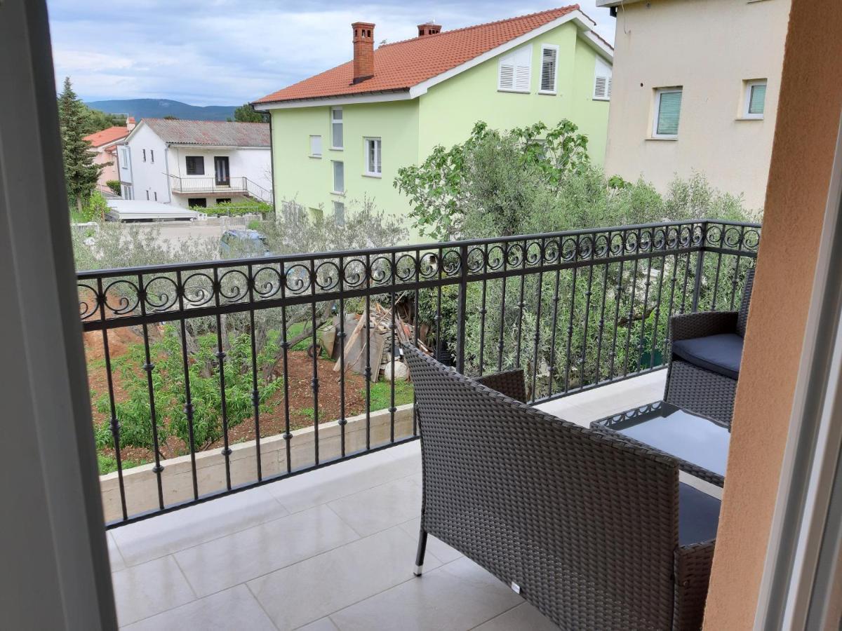 Apartments Leondori Krk Town Kültér fotó